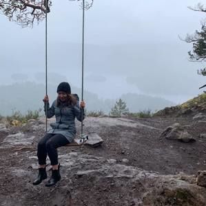 Meet your Posher, Saunia